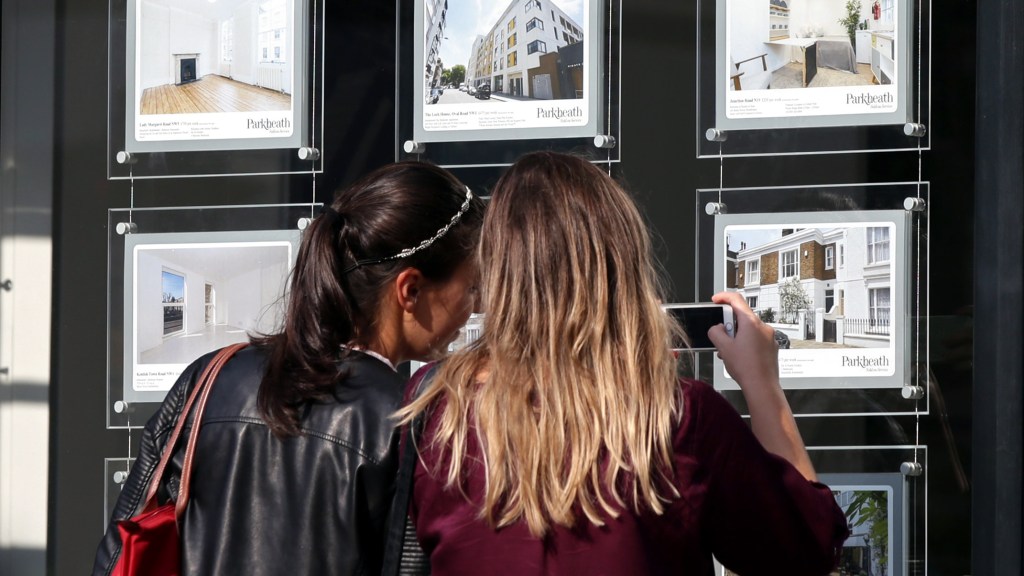 UK House Prices Experience Minimal Growth as Buyers Await Budget Details